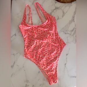 Billabong swimsuit one piece size Medium NWT